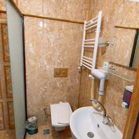 Hotel Redamancy