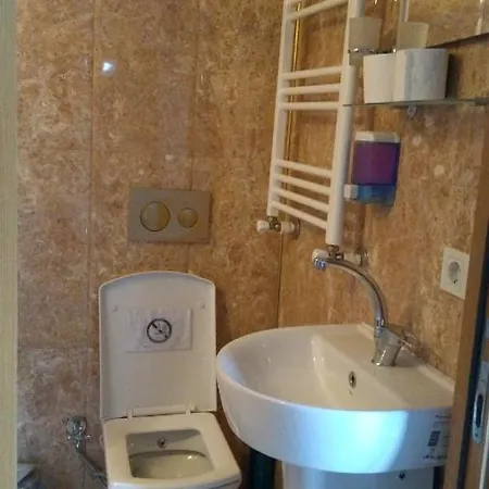 Redamancy Hotel